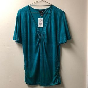 NWT H&M pretty tee with ruched sides